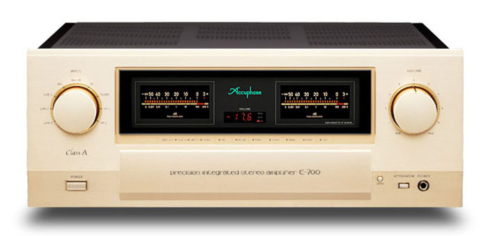 Accuphase E-700