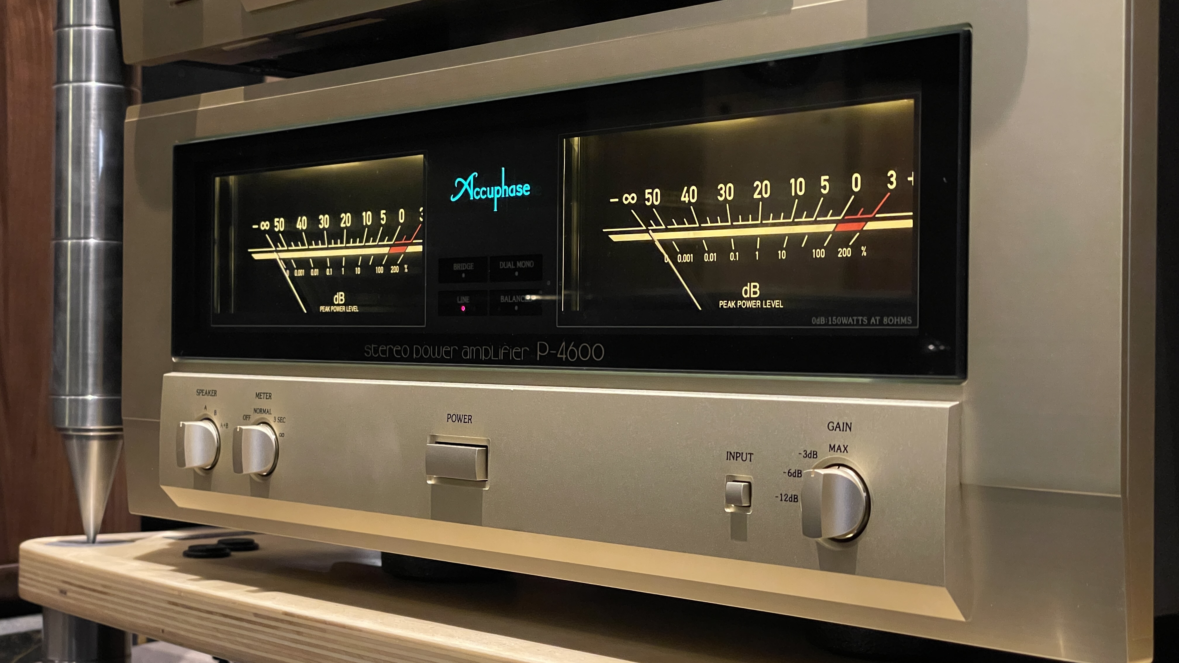 Accuphase P-4600