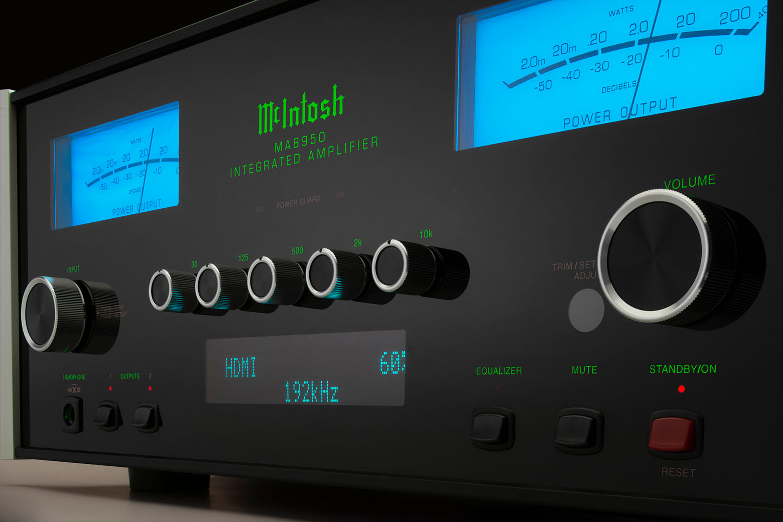 McIntosh MA-8950